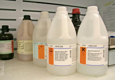 Перекись водорода для очистки вод в бассейне